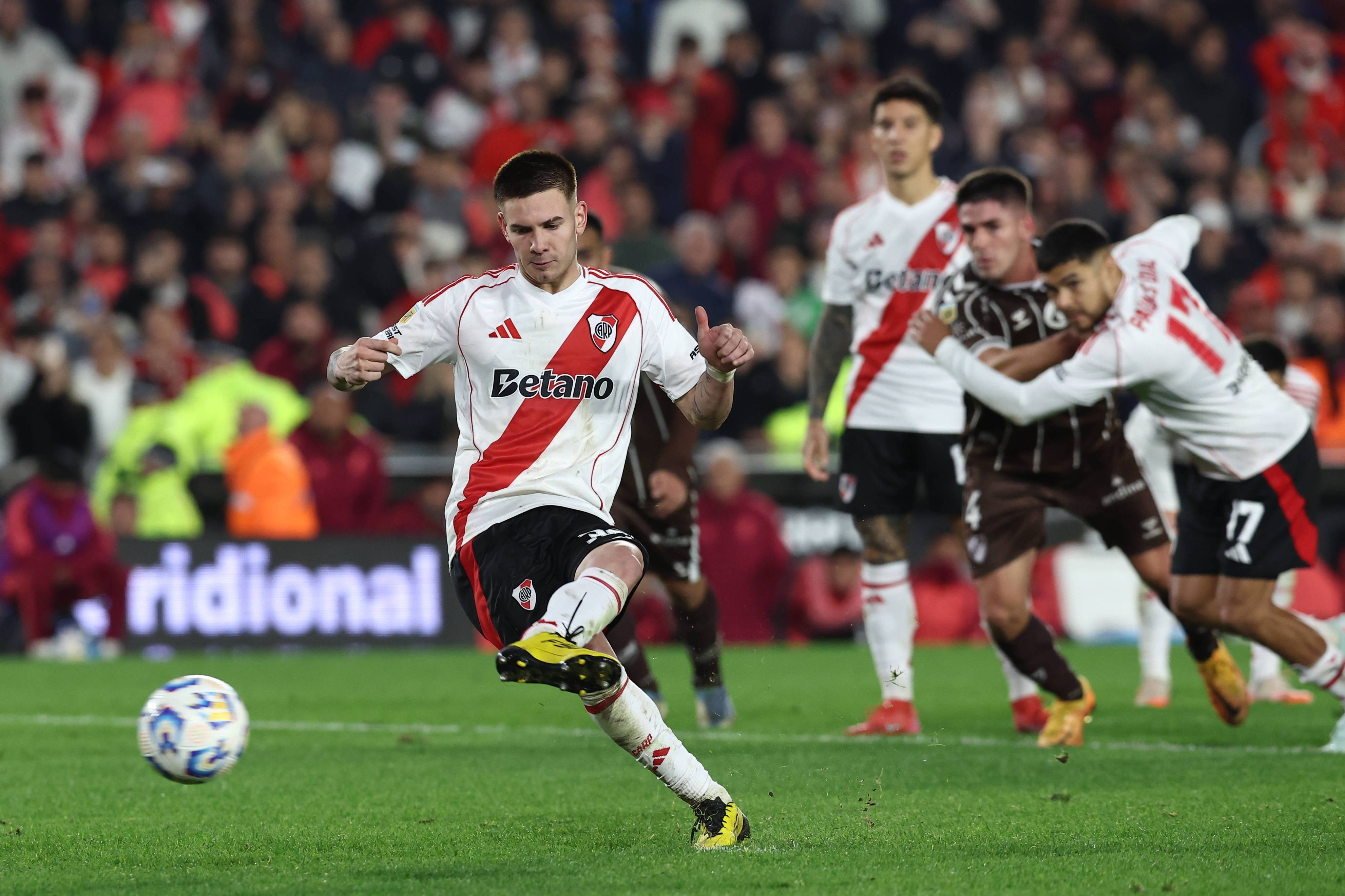 盛世平台网页版马赛迎欧冠关键赛，赛前官宣签约，震撼外界，赛季目标并未改变的简单介绍